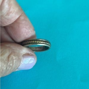 James Avery Ring size 8
